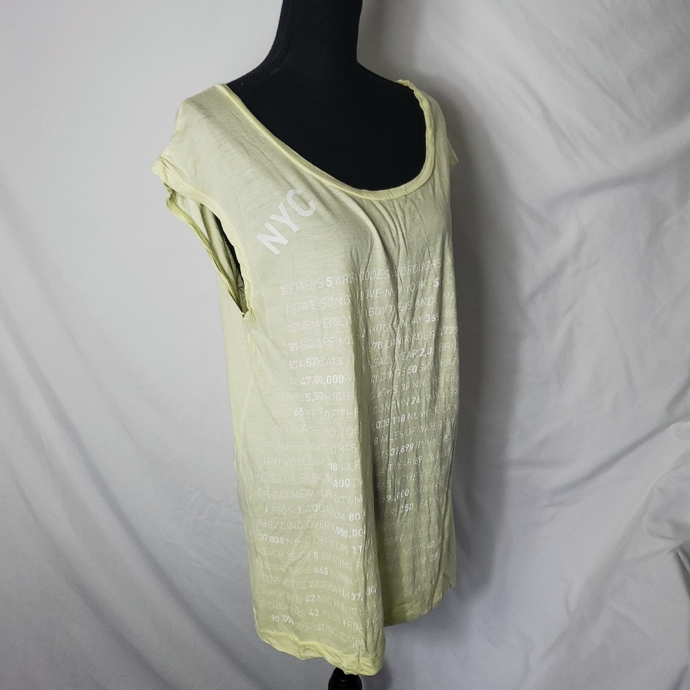 Theory NYC Printed Yellow Cotton Tee Size Large